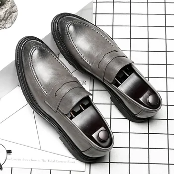 Chegada da Marca italiana de Couro dos Homens Flats Homens Britânicos Brogue Sapatos Formais de Negócios Oxfords Sapatos para Homens